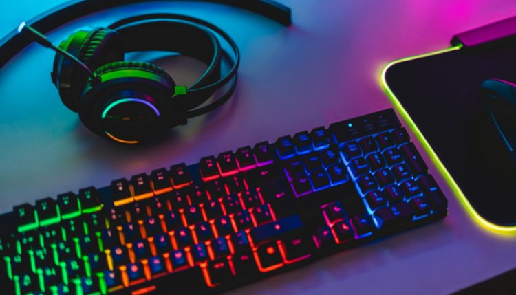 Rengârenk ışıklandırmaları sevenlere en iyi RGB klavye önerileri ve markaları